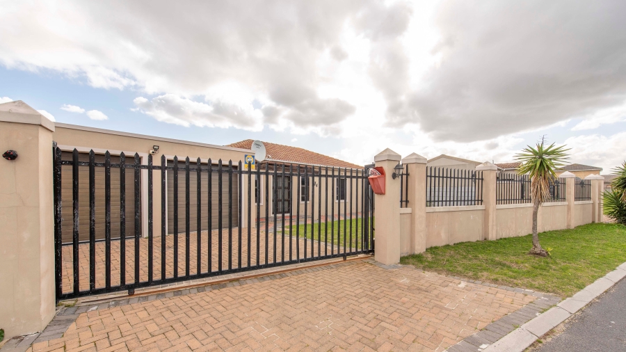 3 Bedroom Property for Sale in Rustdal Western Cape